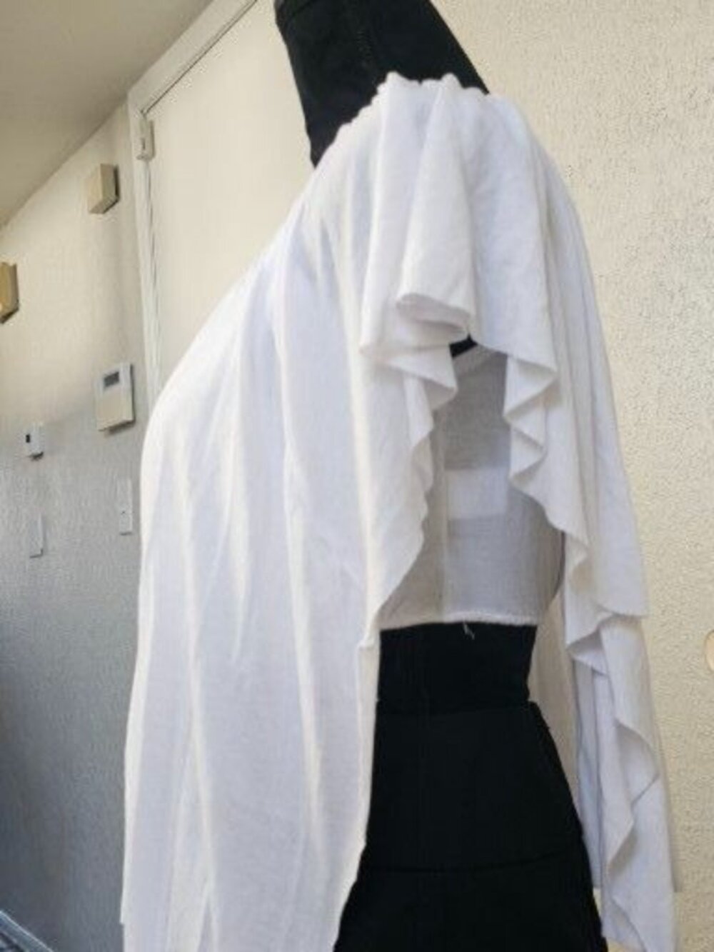 White Boho-Style Flutter Sleeve Top With Elastic Neckline & Asymmetrical Hem For - Picture 3 of 9